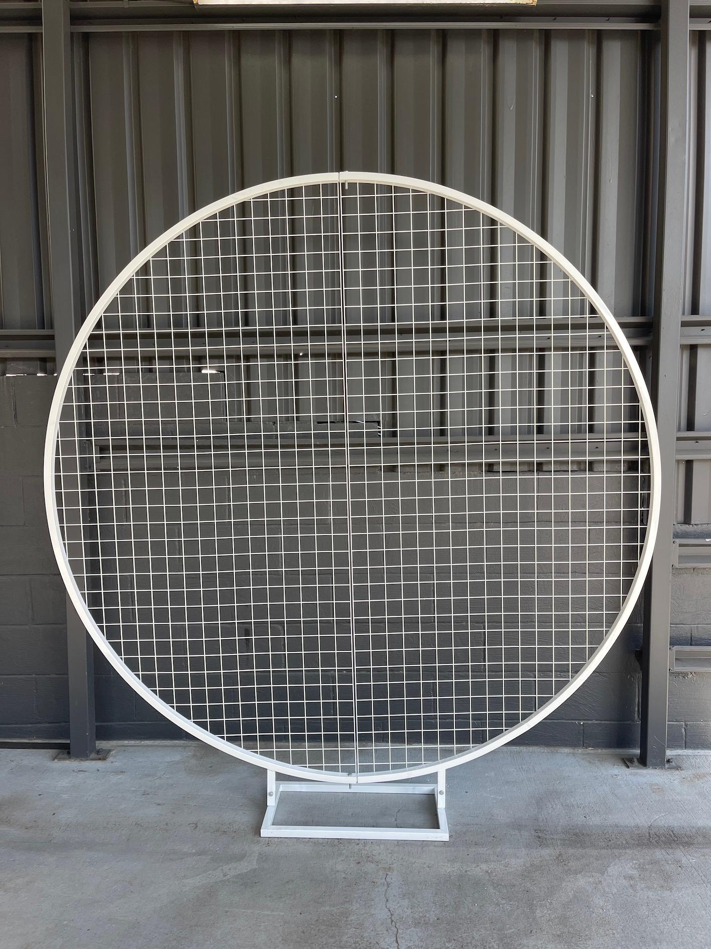 White circular mesh