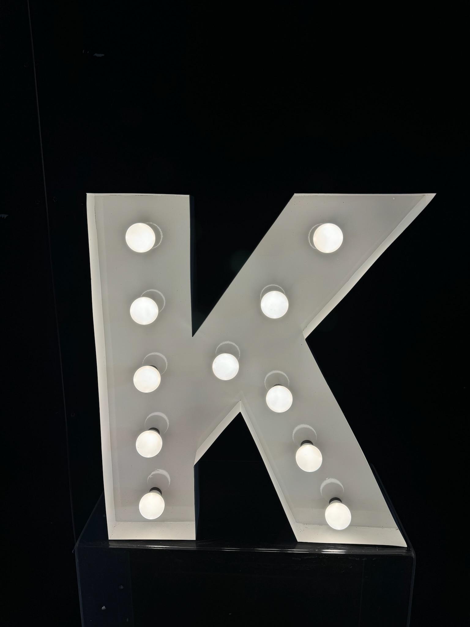 K