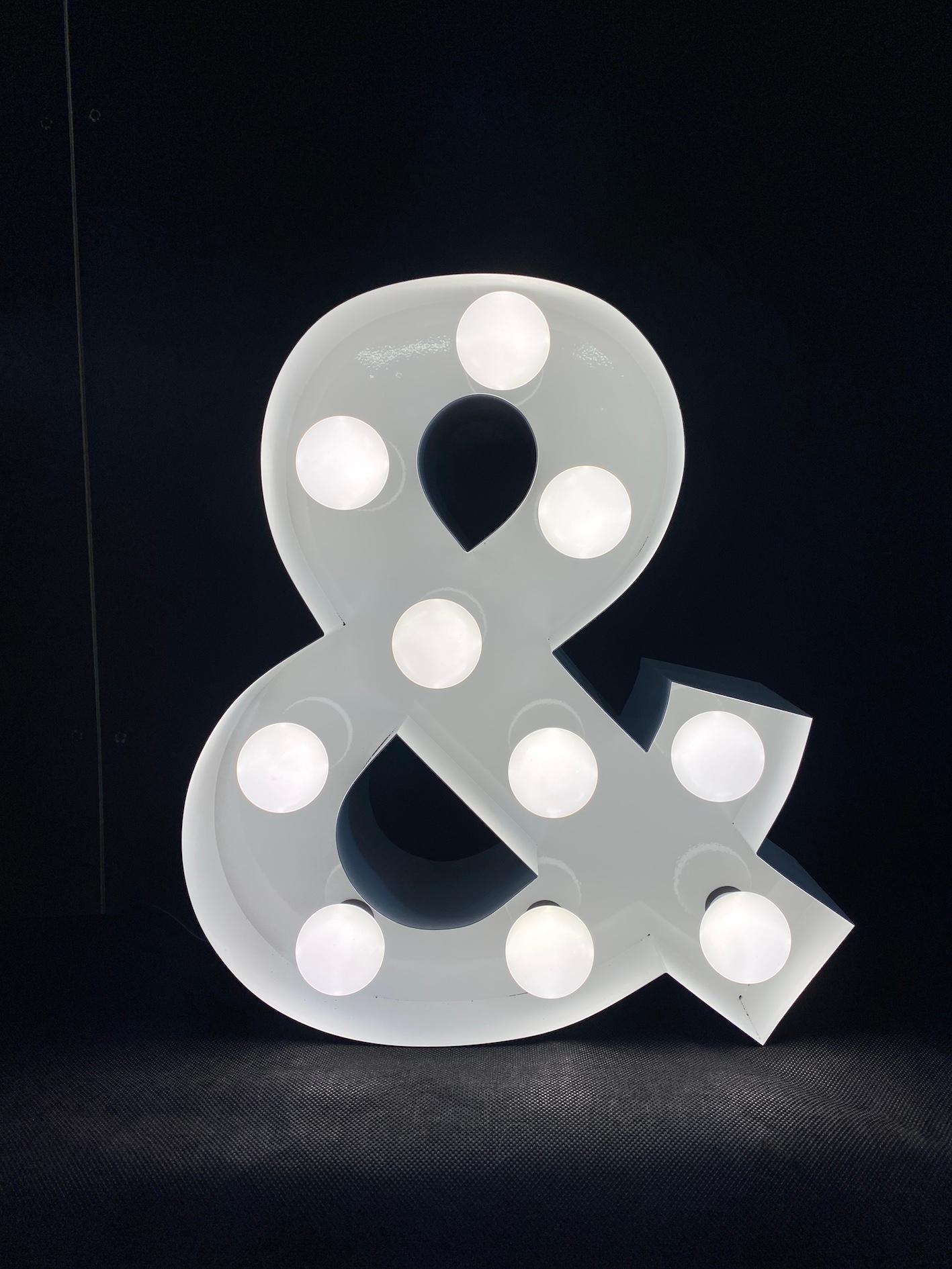 '&' (38cm light up)