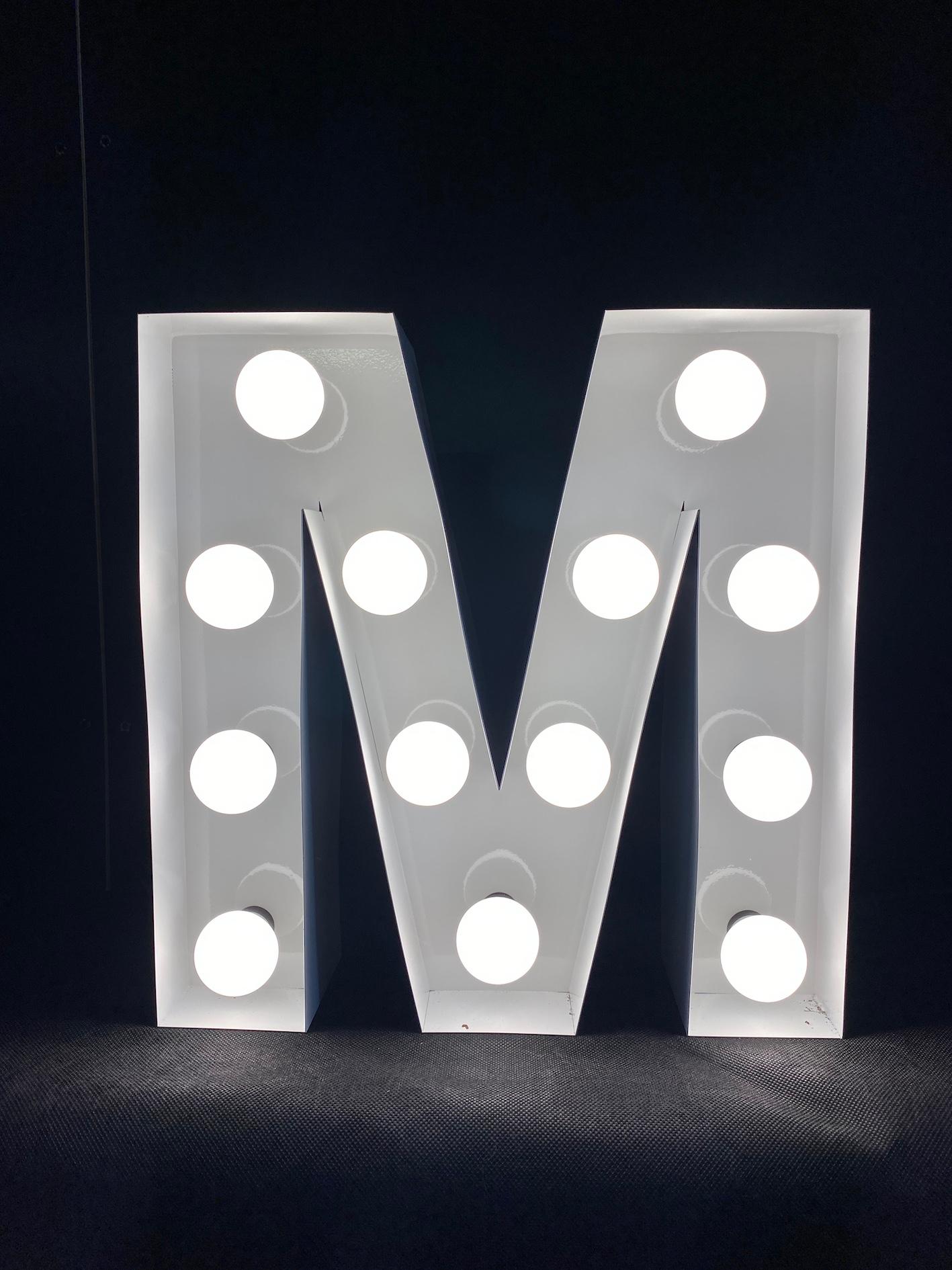 'M' (38cm light up)
