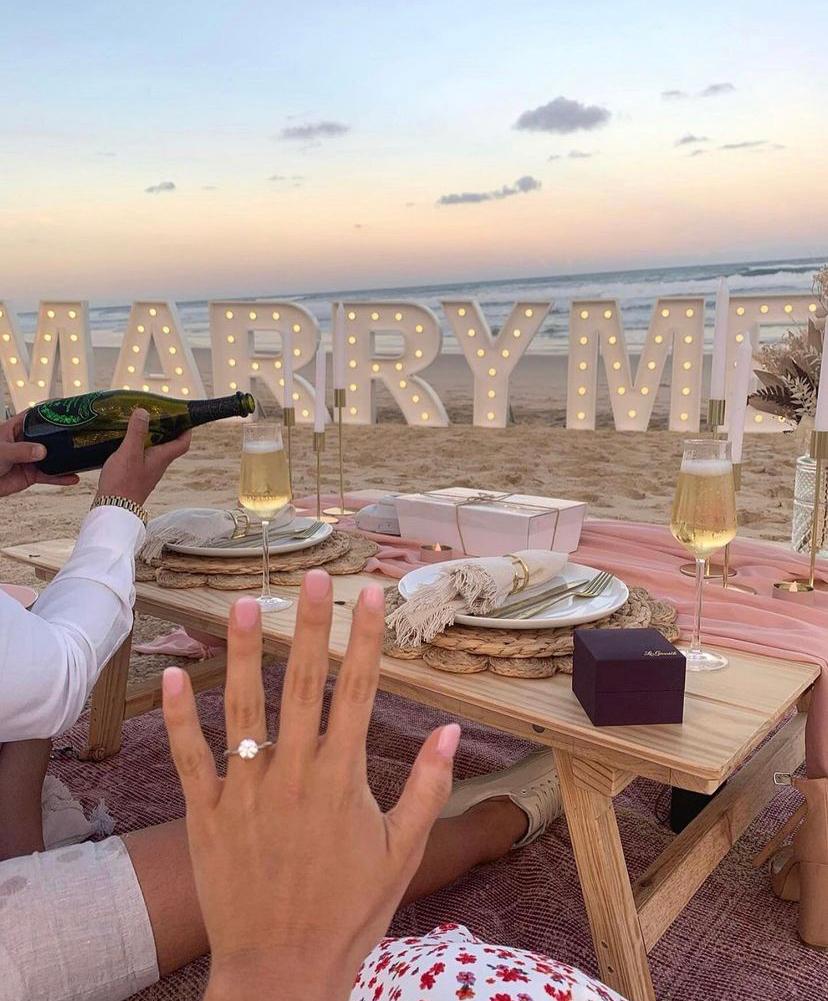 MARRY ME letters