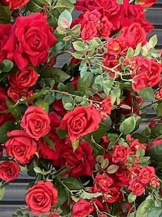 Red rose garland